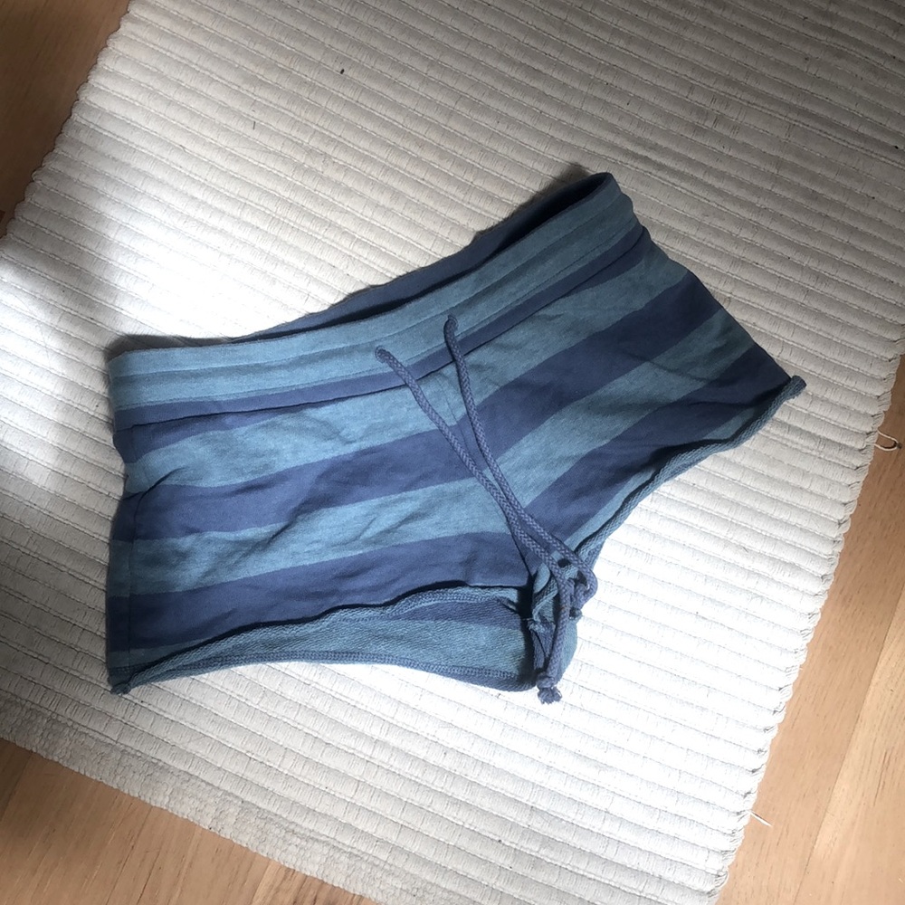 Striped Cotton shorts 🩵💙